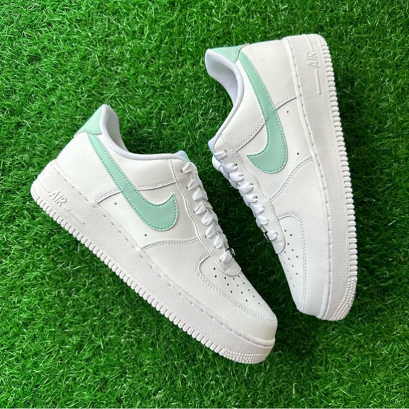 ✨New✨Nike Air Force 1 ‘07 White / Jade Ice - Picture 6 of 8